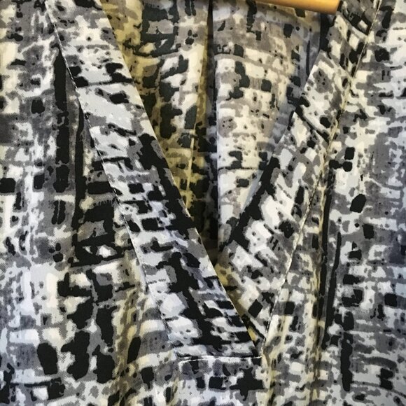 Jessica Tiny Modern TV Static Print Tunic Cap Sleeve Box Pleat Blouse - Picture 6 of 16